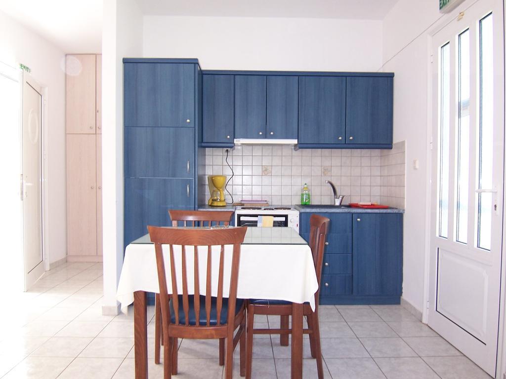 Iliaktida Studio-Villas Fríni Szoba fotó